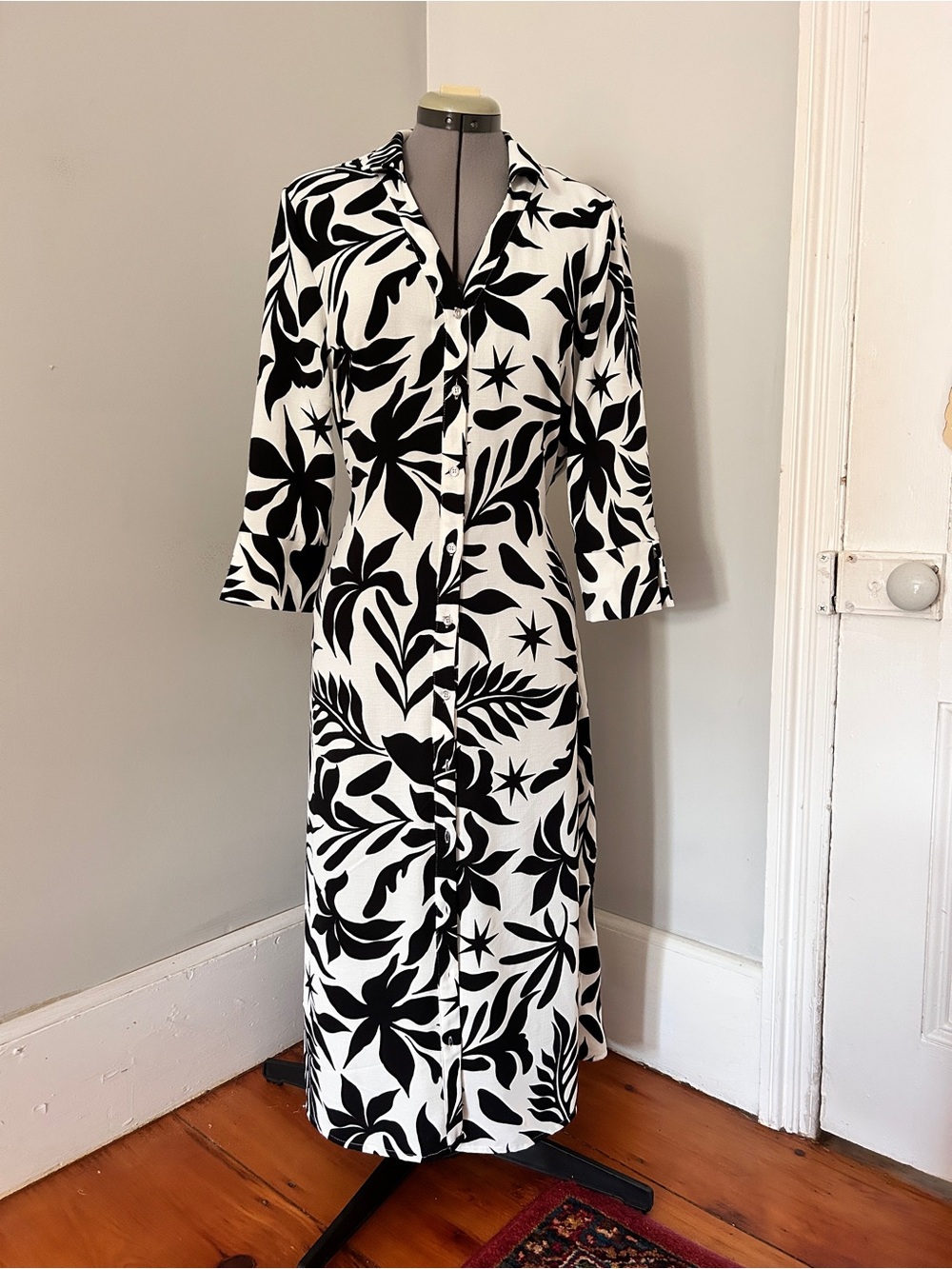 Fred David black and white tropical print dress